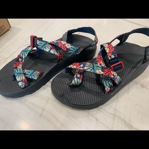 Size 10.5 Men’s Chacos